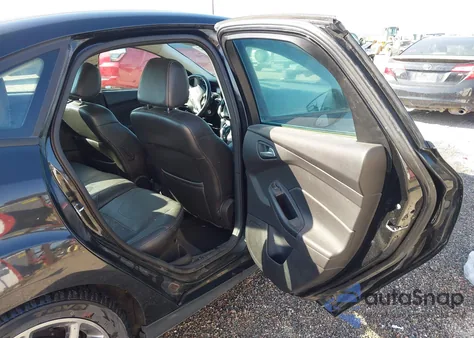 2014 Ford Focus Se from USA, damaged, VIN 1FADP3F21EL219701